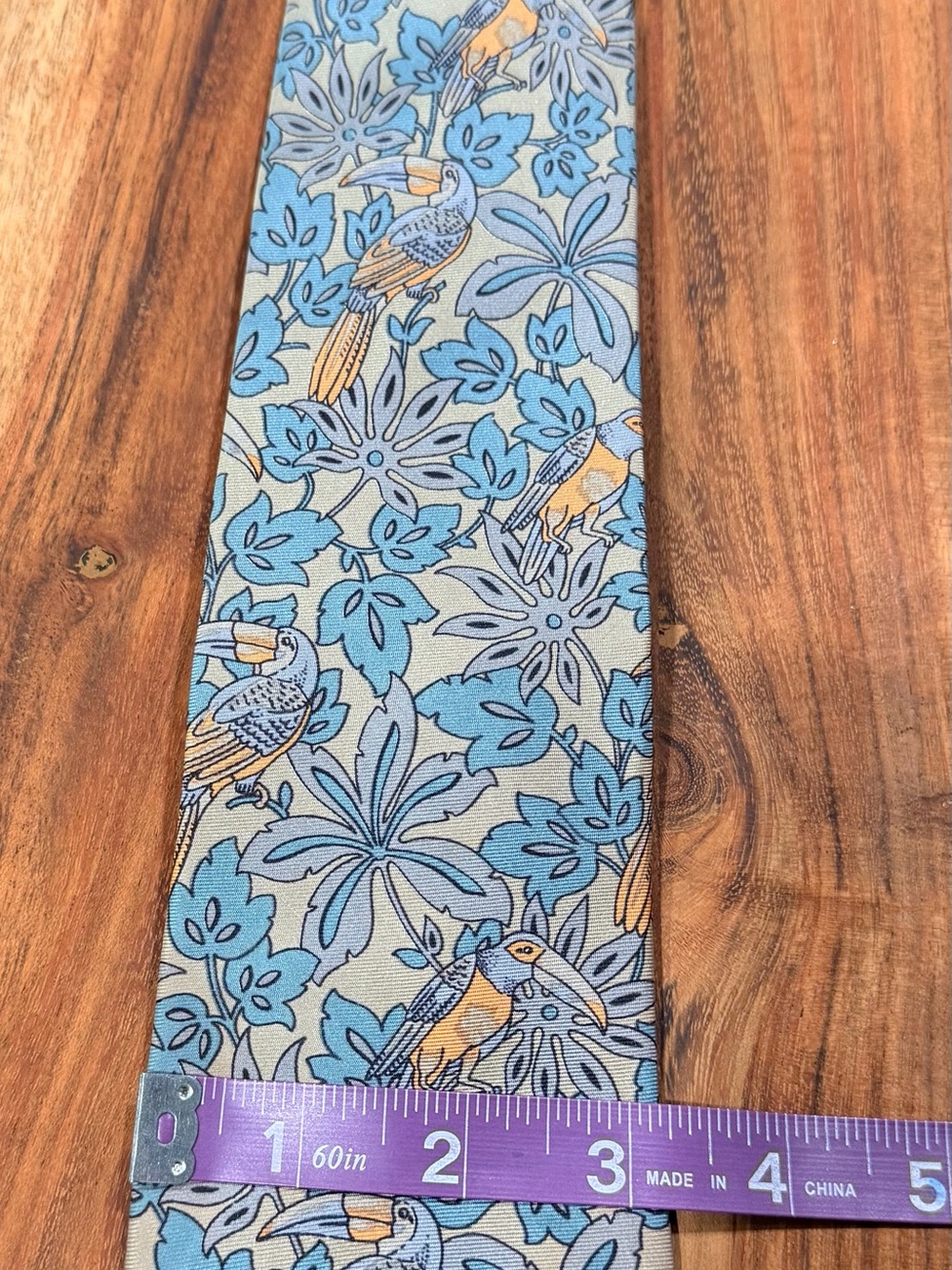 Vintage Pierre Cardin 100% Silk Necktie - Picture 2 of 6